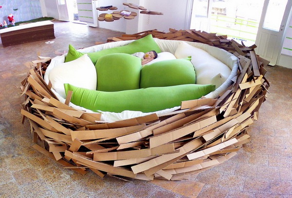 креативная кровать в форме гнезда