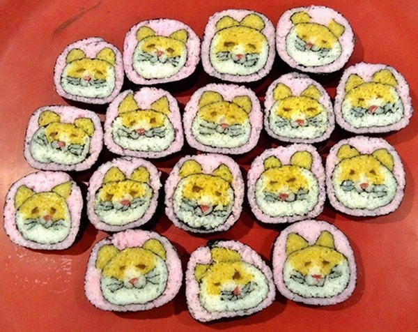 коты в рулонах суши