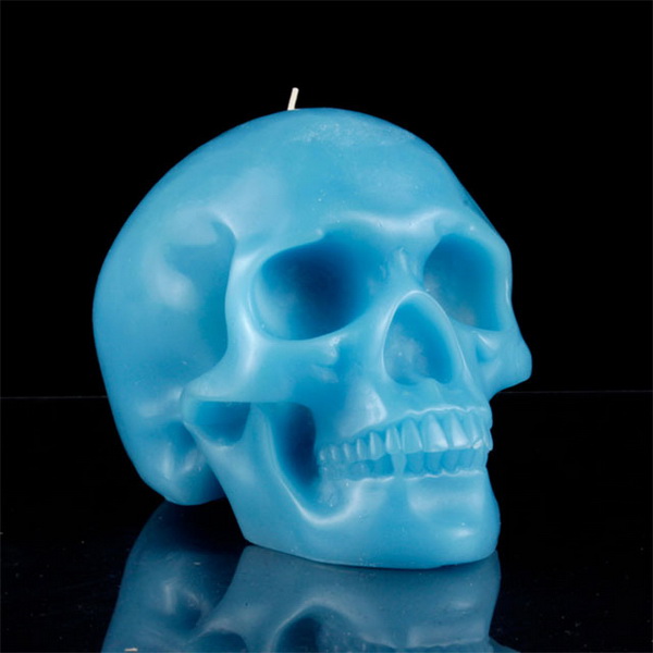 свеча в форме черепа