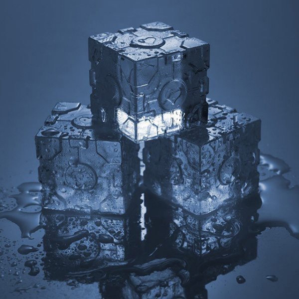 Лед в форме портала 