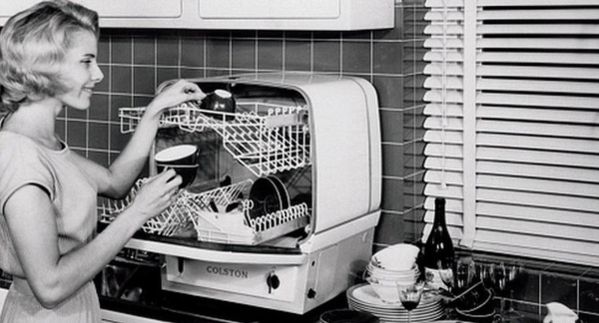 Первая посудомоечная машина