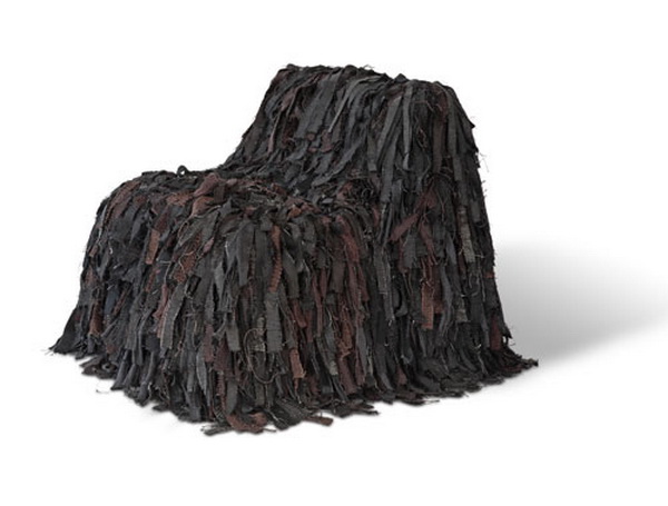 Кресло PULI, обтянутое обрезками текстиля, шерсти и кожи