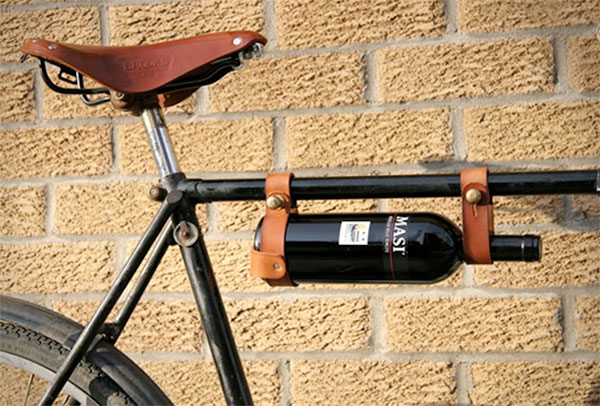 Держатель для бутылок на велосипеде