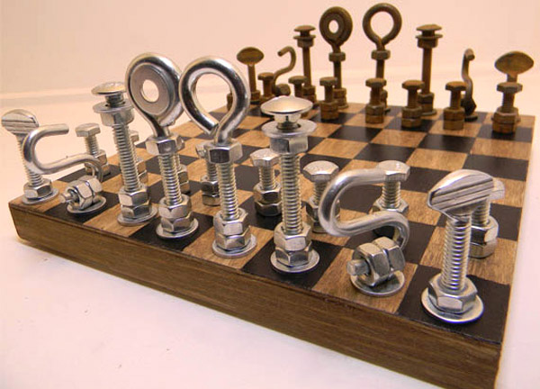 Металлические шахматы