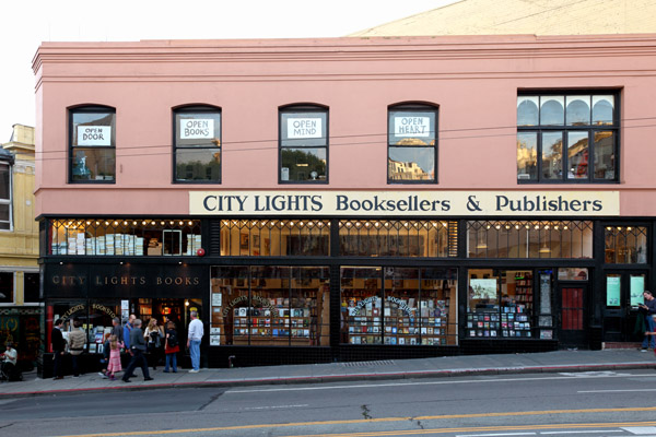 Магазин «City Lights» в Сан-Франциско