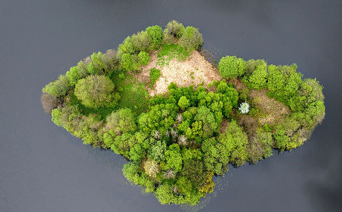  Остров на озере, Польша
