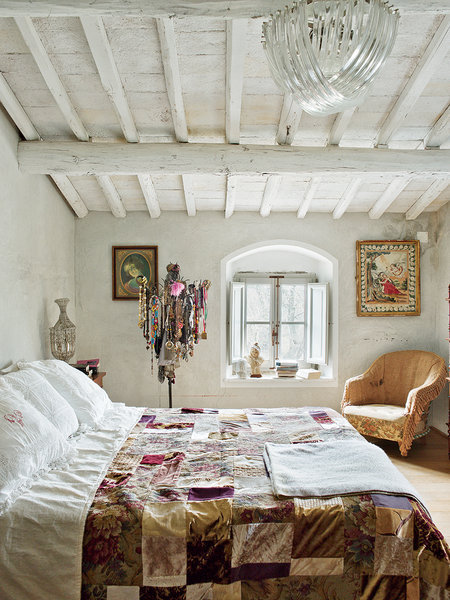 Спальня в тосканском загородном доме
