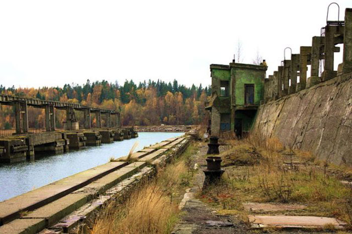 «Хара», заброшенная база подводных лодок (Эстония)