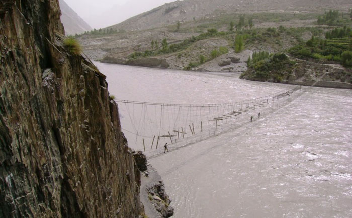Подвесной мост Хусаини, Северный Пакистан