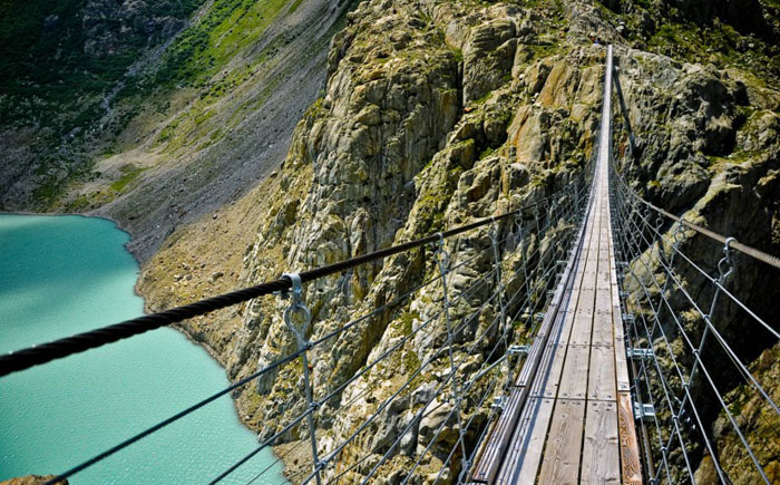 Подвесной мост Трифт, Швейцария