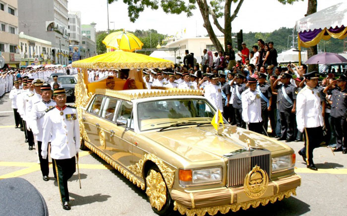Лимузин султана Брунея Rolls Royce Silver Spur