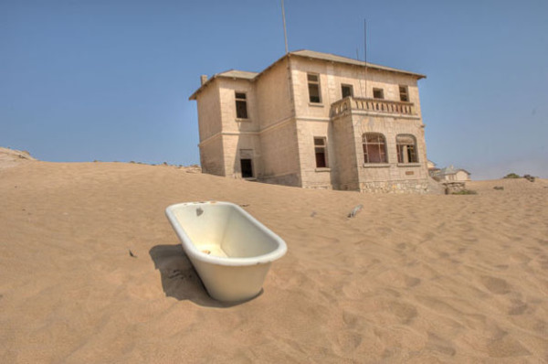 Колманскоп (Намибия): город, похороненный в песке