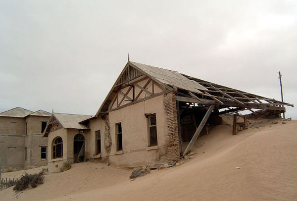 Колманскоп (Намибия): город, похороненный в песке