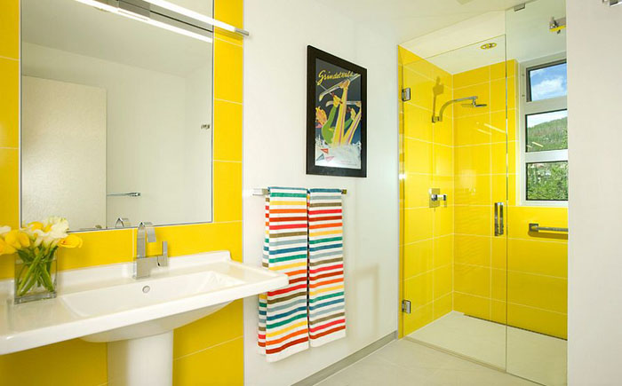 Ярко-жёлтая плитка в интерьере от Allen-Guerra Architecture