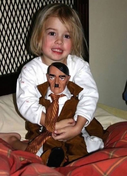 Кукольный Гитлер