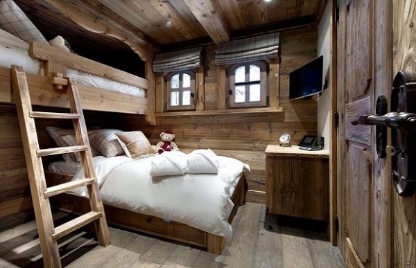 Спальня с двухъярусно кроватью