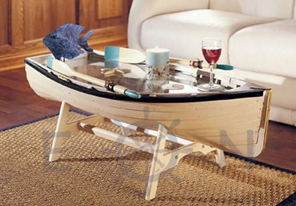 Кофейный столик в виде лодки от Everything Nautical