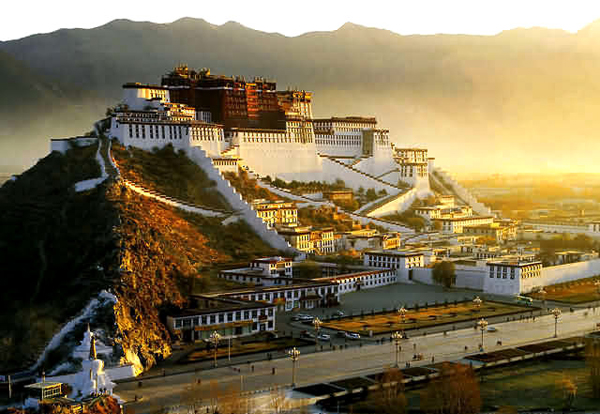 Дворец Потала (Лхаса, Тибет)