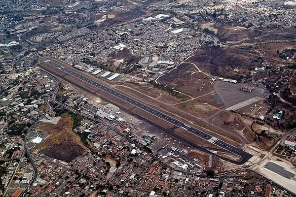  Международный аэропорт Toncontin, Гондурас