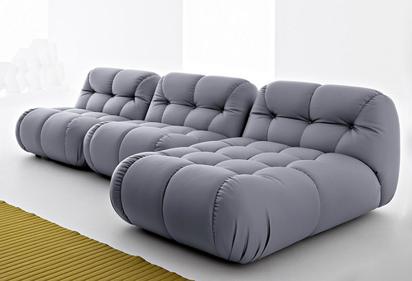 Глубокая прошивка - характерная черта дивана 