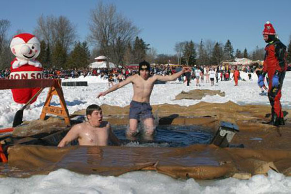 Зимний фестиваль Boo Soo (Онтарио, Канада)