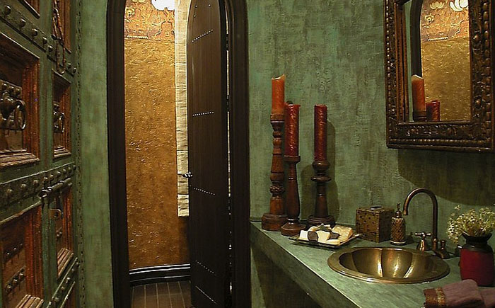 Ванная комната в средиземноморском стиле от Ibrahim Radwan