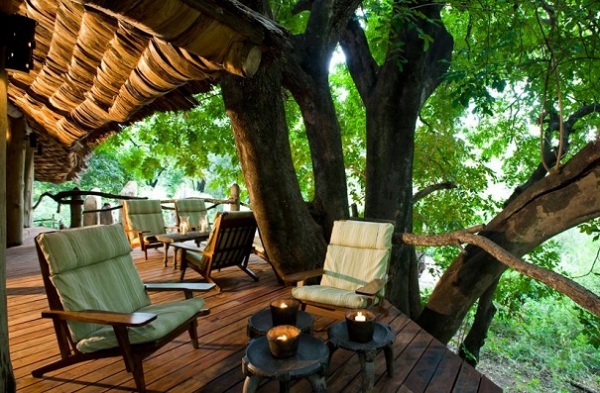 Терраса в Lake Manyara Tree Lodge