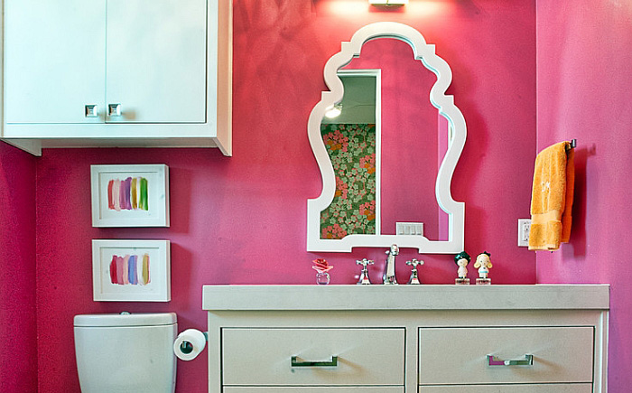 Ванная комната в розовом цвете от Cornerstone Architects