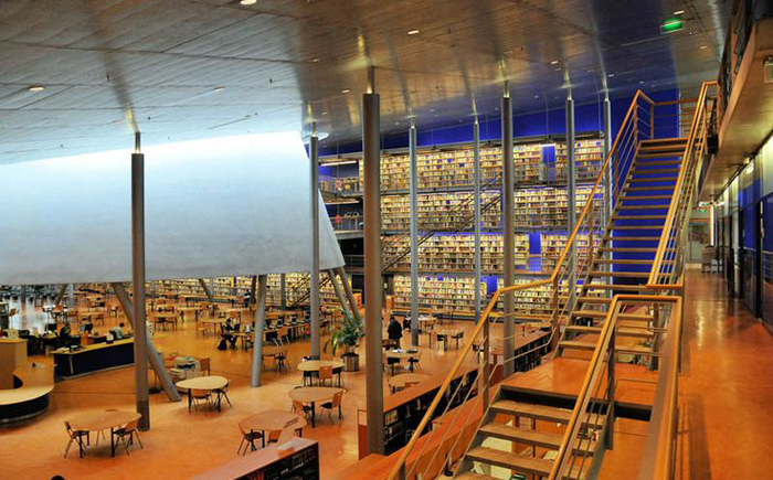 Библиотека Университета технологий в Дельфте, Нидерланды