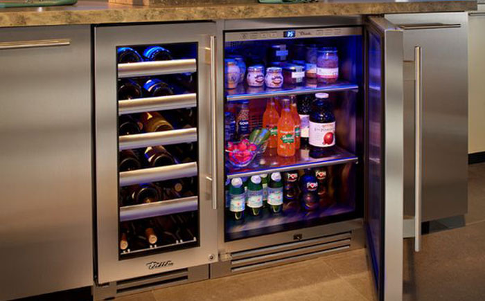 Холодильник для вина встраиваемый в кухню