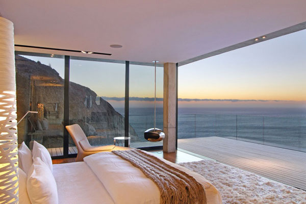 Главная спальня с видом на океан