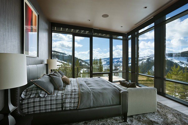 Гостевая спальня с видом на горы