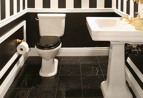 Чёрно-белая ванная комната от  ARPA Design-Build