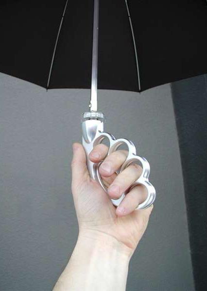 Такой зонт спасёт не только от дождя