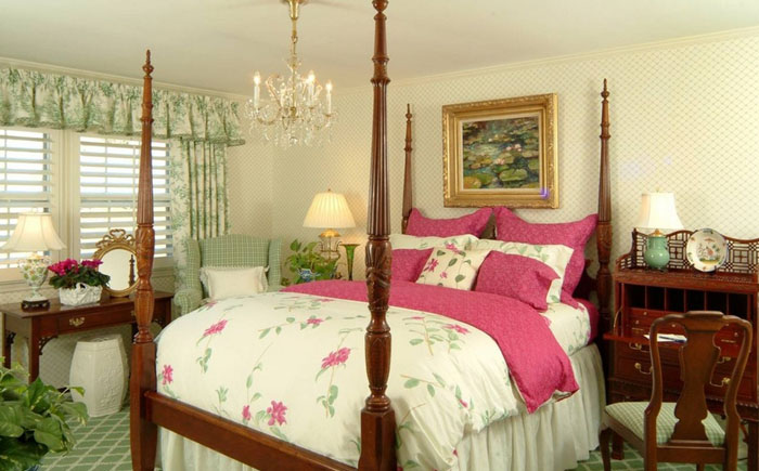 Элегантная классическая спальня
