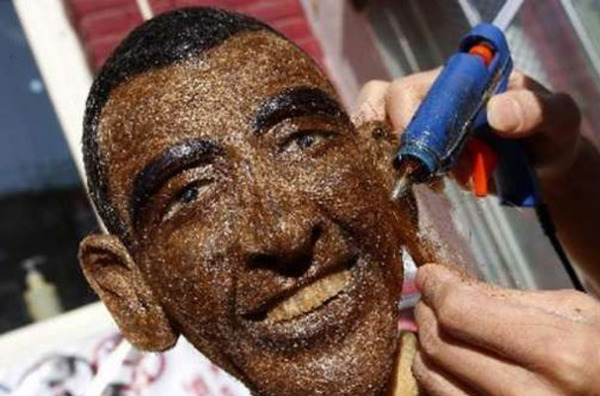 Скульптура Обамы из человеческих волос