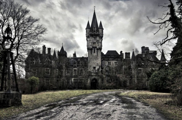10 замков с привидениями, которые заставят дрожать даже смельчаков