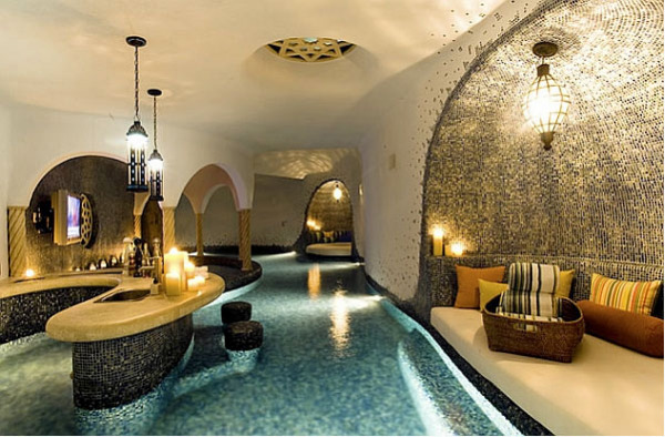 Крытый бассейн в марокканском стиле