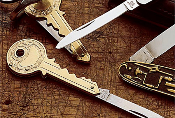 Карманный ножик в виде ключа