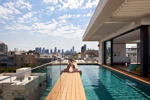 Последние тенденции современной архитектуры &#8210; терраса с панорамным бассейном 