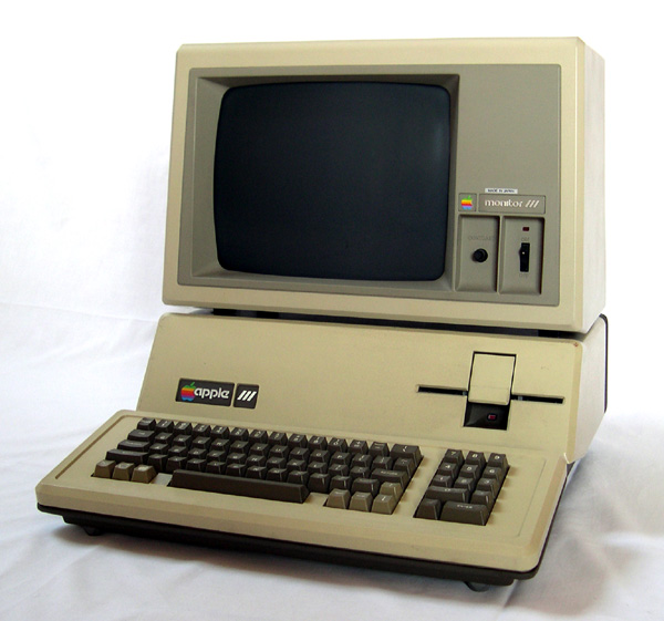 Провальный Apple III
