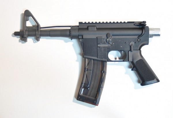 Винтовка AR-15 с напечатанными на 3D-принтере деталями