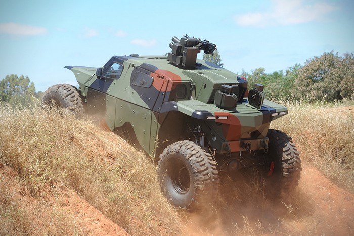 Combat Guard – армейская машина, которая позволит пережить зомби-апокалипсис