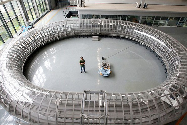 Китайский супер-маглев, который может разгоняться до 3000 км/ч. Источник фото: Imaginechina