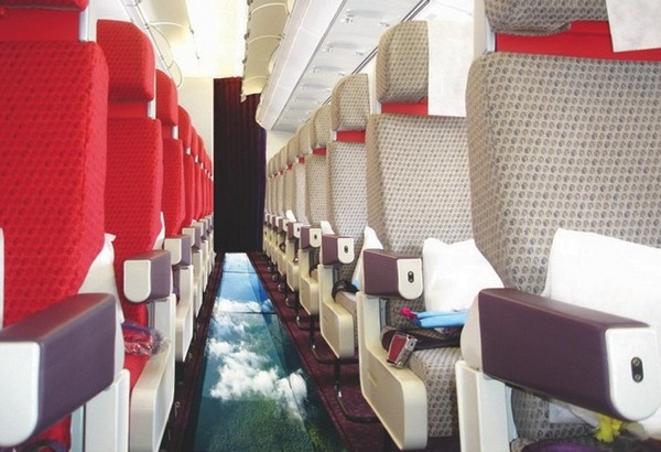 Стеклянный пол в самолетах Airbus A320 от Virgin Atlantic