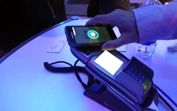 EnStream – оплата телефоном через технологию NFC. Источник фото: mobile-ecosystem.org