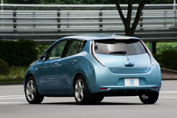 Электромобиль Nissan Leaf. Источник фото: cargreen.ru