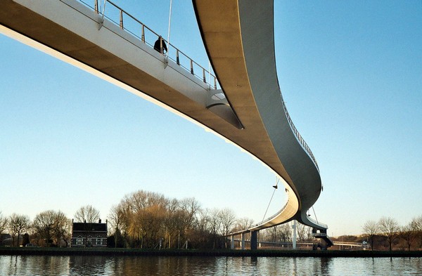 Nesciobrug – велосипедный мост-рекордсмен. Источник фото: Википедия