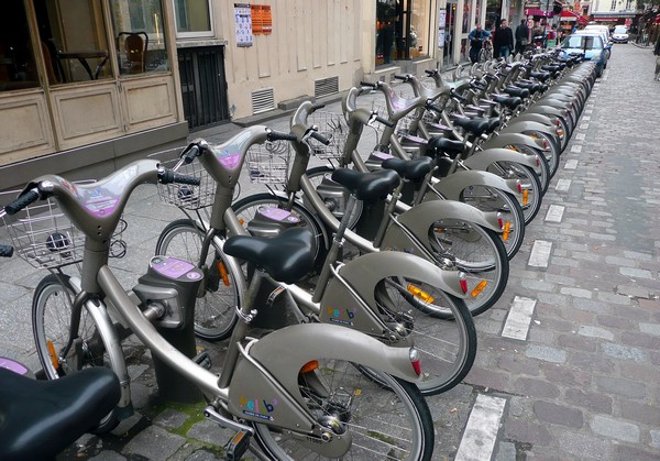 Сеть общественных велосипедов в Париже. Источник фото: vosnouvellesdeparis.com