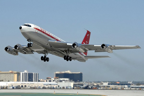 Boeing 707 – первая «семерка». Источник фото: avia.pro